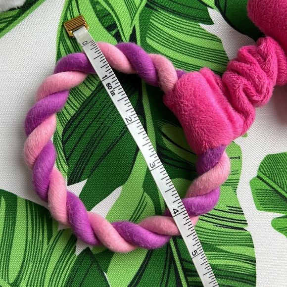 Pups & Kisses Pink Bone Valentine’s Day Dog Squeaky Rope Pull Toy NEW - Picture 9 of 11